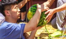 吃料.今日吃瓜体育生男友,揭秘校园恋情背后的甜蜜与挑战